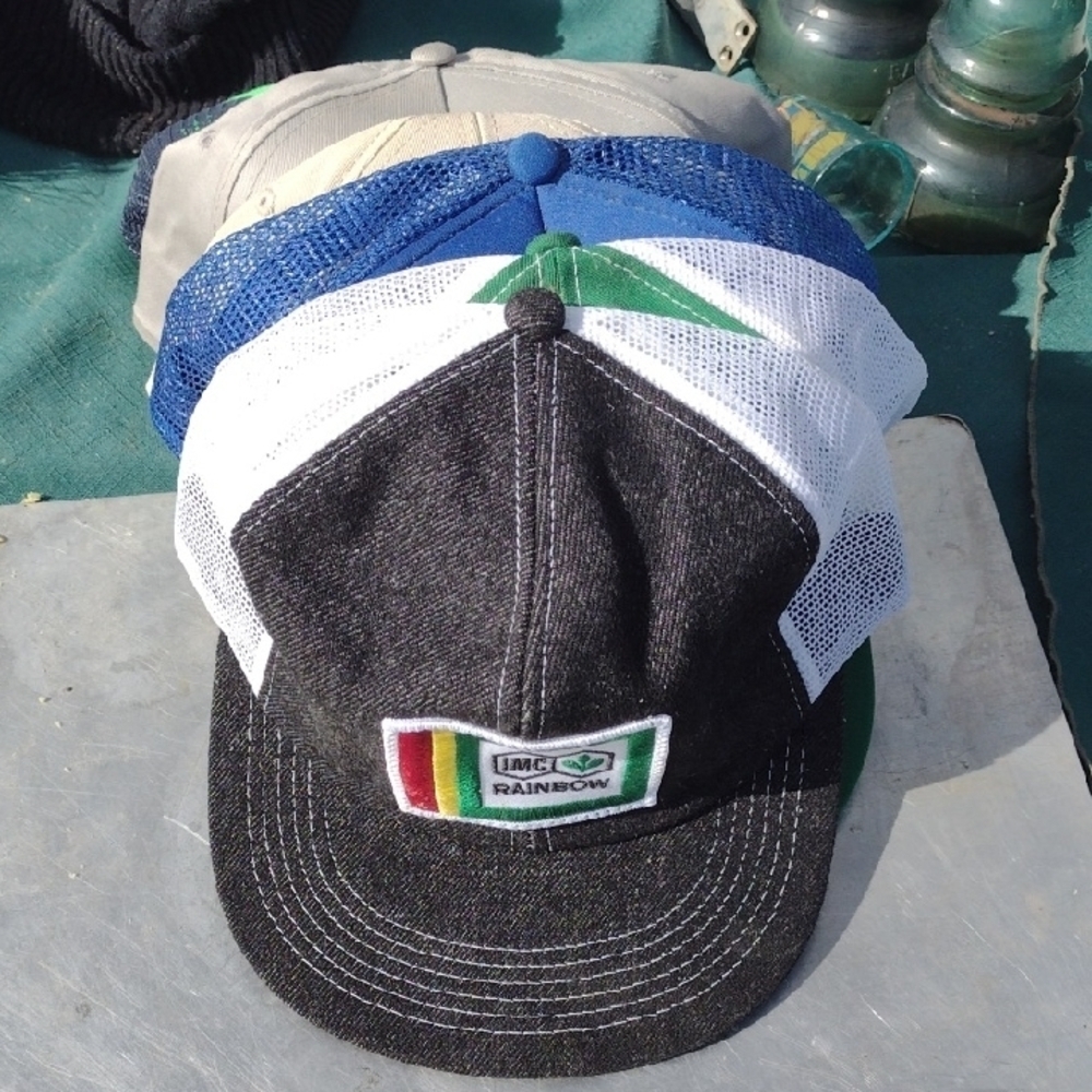 Caps(6) NWT